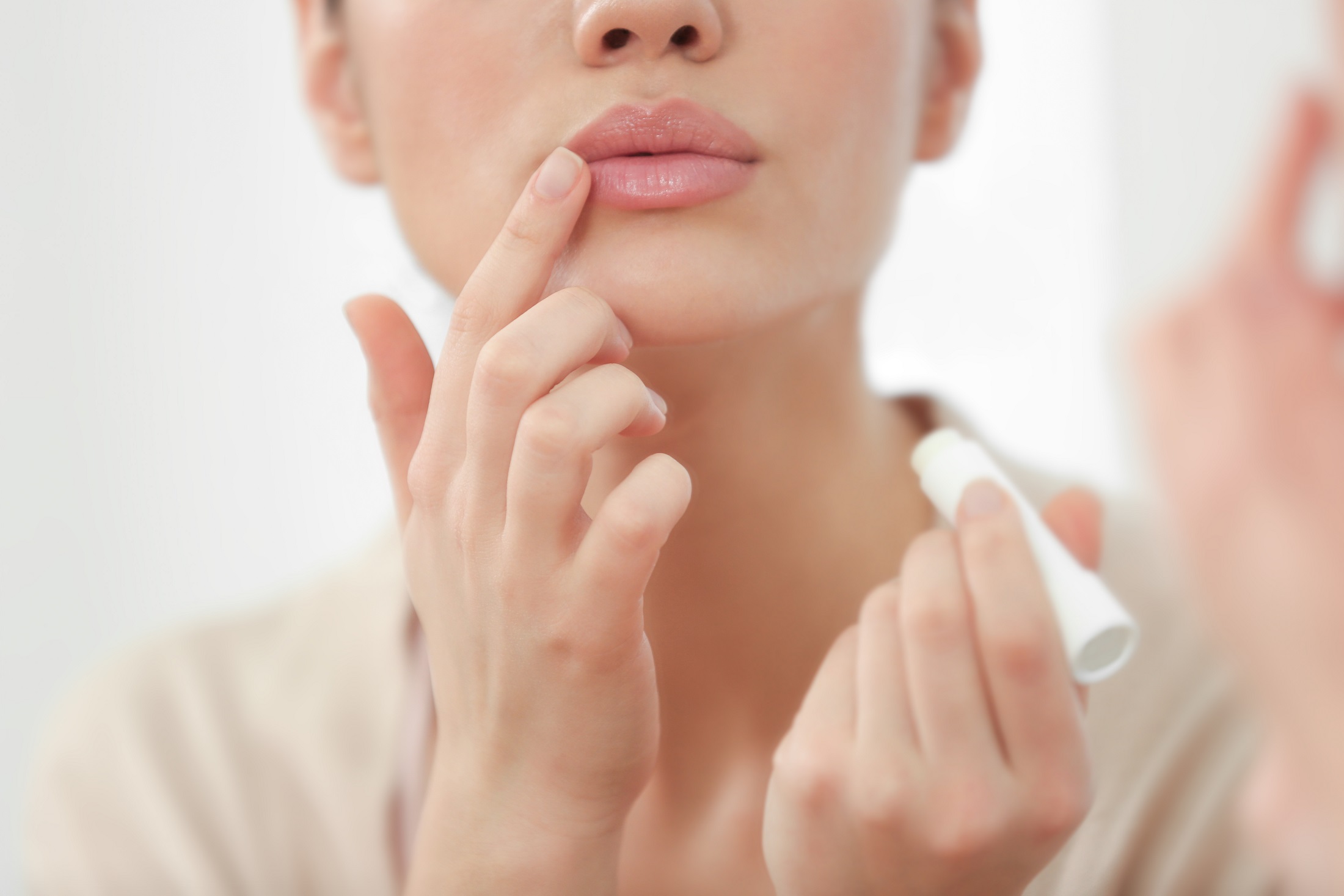Jak walczyć ze spierzchniętymi ustami?