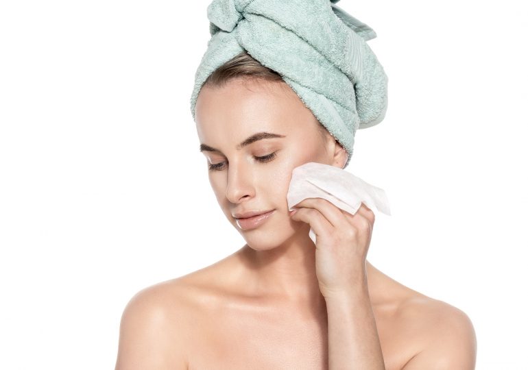 Te 4 produkty kosmetyczne nie służą Twojej cerze. Sprawdź, czy ich używasz