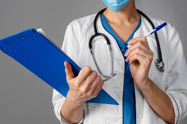 Znaczenie ubezpieczeń zawodowych dla personelu medycznego – przewodnik dla pielęgniarek
